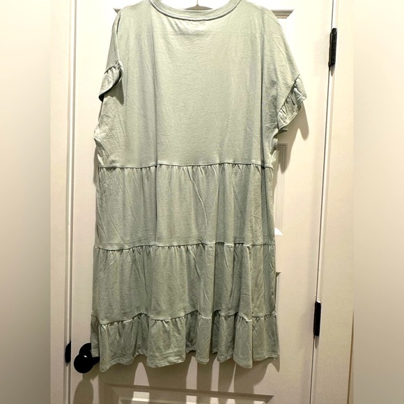 NWT J. CREW "BROKEN IN JERSEY" TIERED DRESS IN LIGHT GREEN - Picture 3 of 4